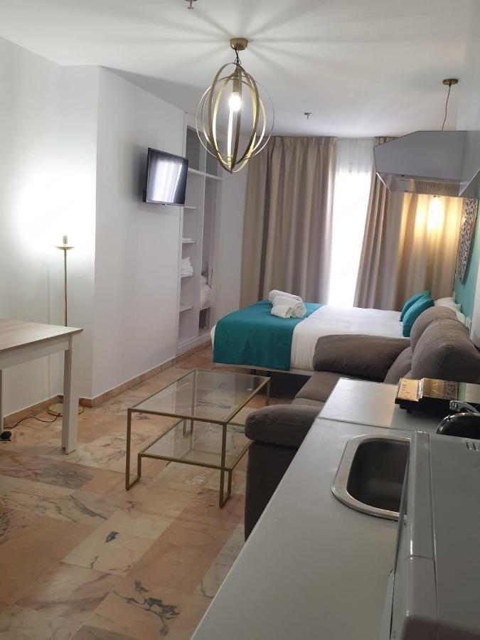 Apartamentos Dona Lola Sewilla Zewnętrze zdjęcie