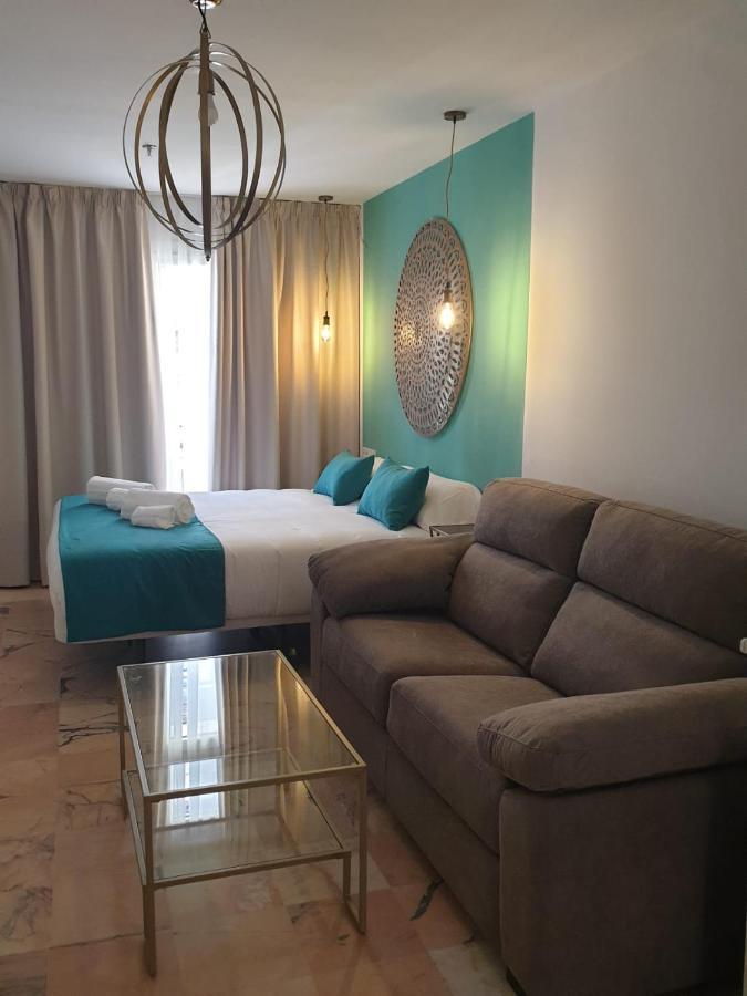 Apartamentos Dona Lola Sewilla Zewnętrze zdjęcie