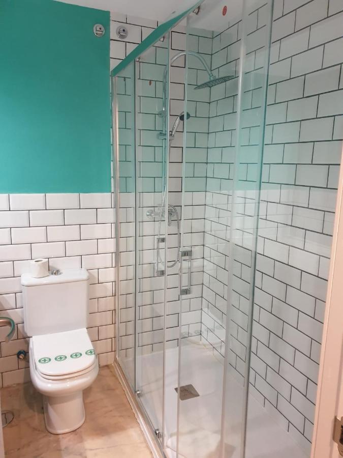Apartamentos Dona Lola Sewilla Zewnętrze zdjęcie