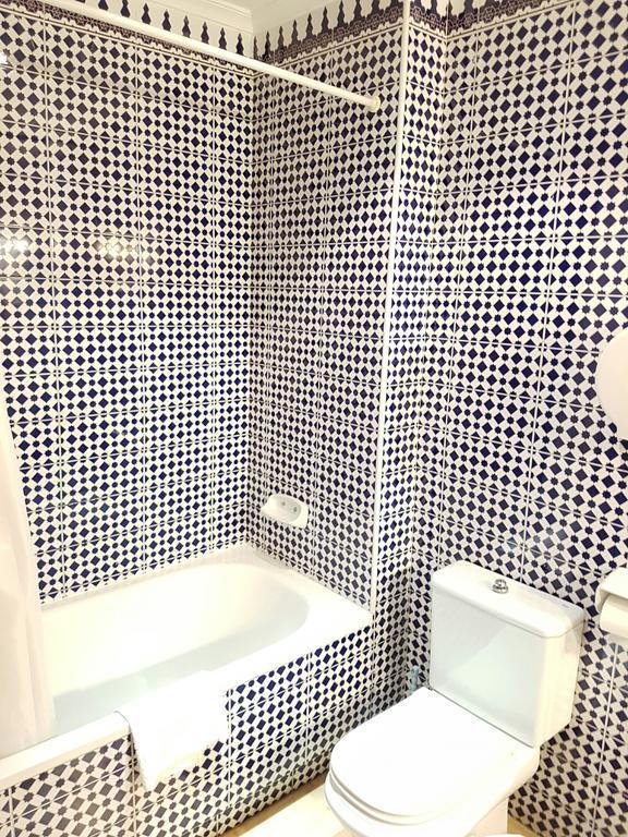 Apartamentos Dona Lola Sewilla Zewnętrze zdjęcie